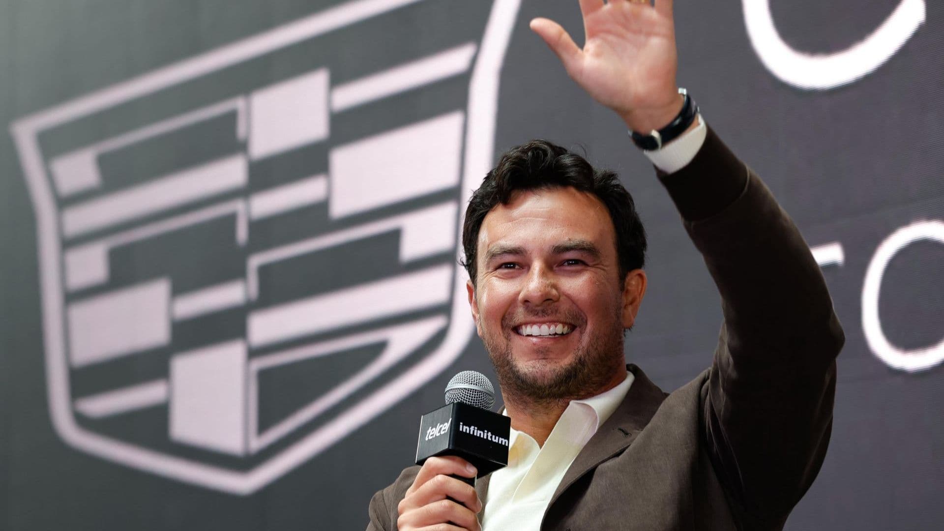 ¿Checo Pérez Se Va de Cadillac F1? Esto Es lo Que Sabemos sobre el Futuro del Piloto Mexicano