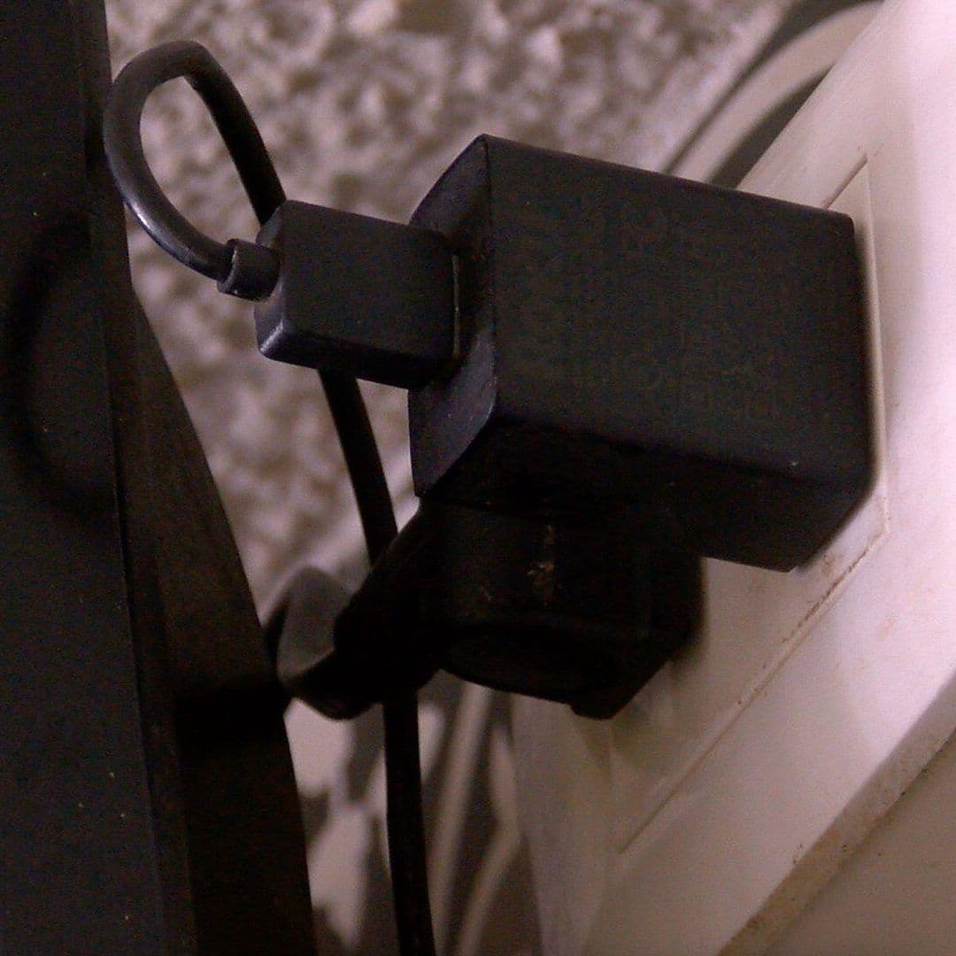 ¿Conoces los Vampiros de la Electricidad? Te los Presentamos: