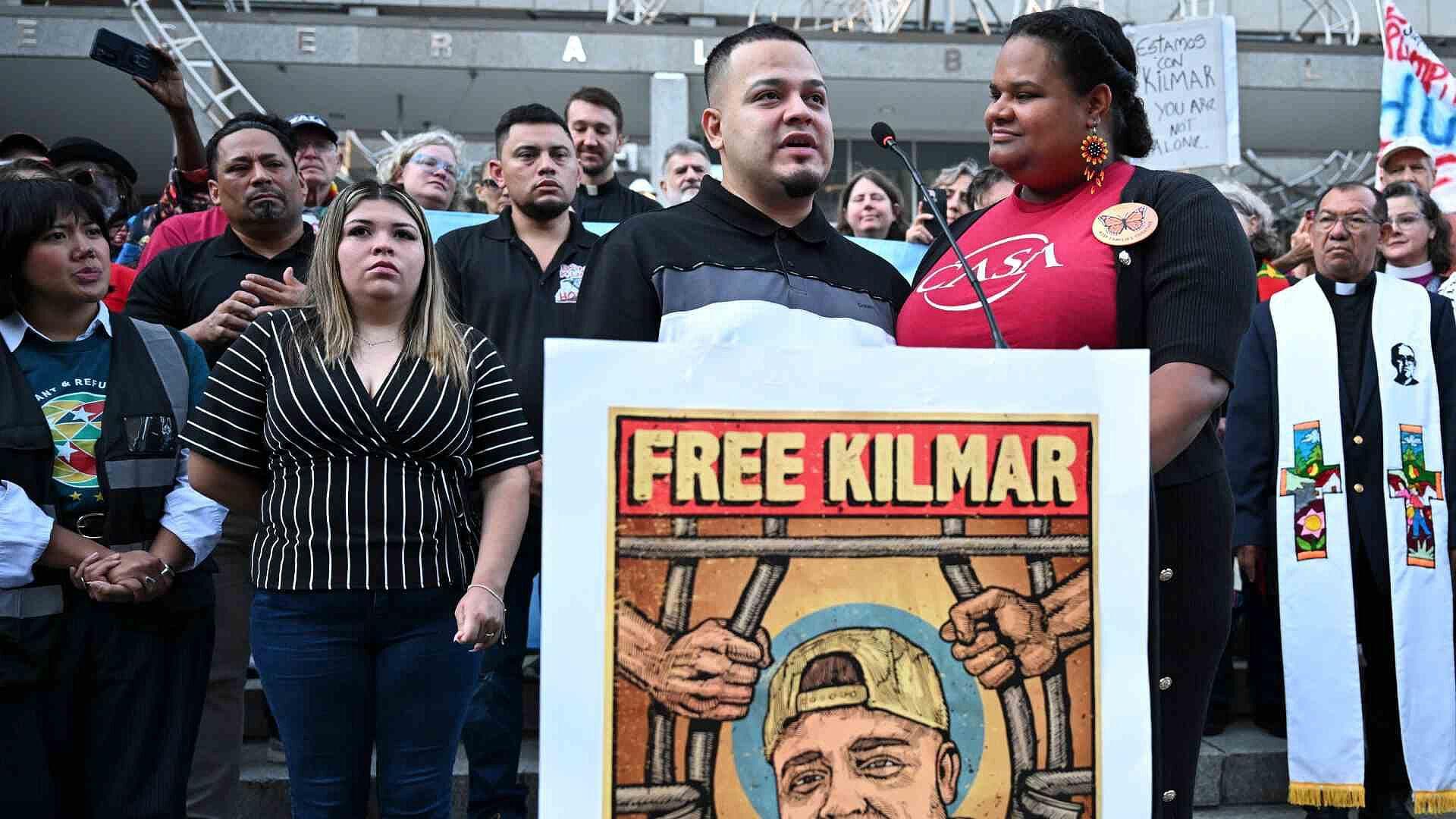 Kilmar Ábrego, Símbolo del Racismo Contra Migrantes de Trump, Podría Ser Deportado a Uganda
