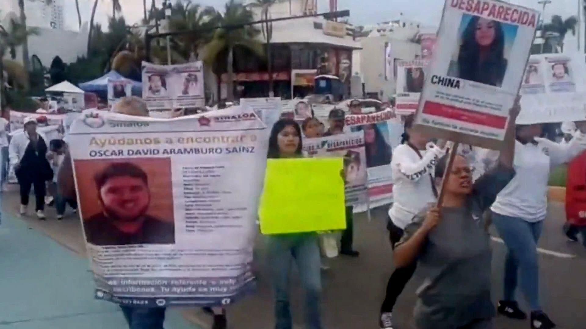 Manifestantes Marcharon para Exigir Búsqueda de Desaparecidos en Mazatlán, Sinaloa
