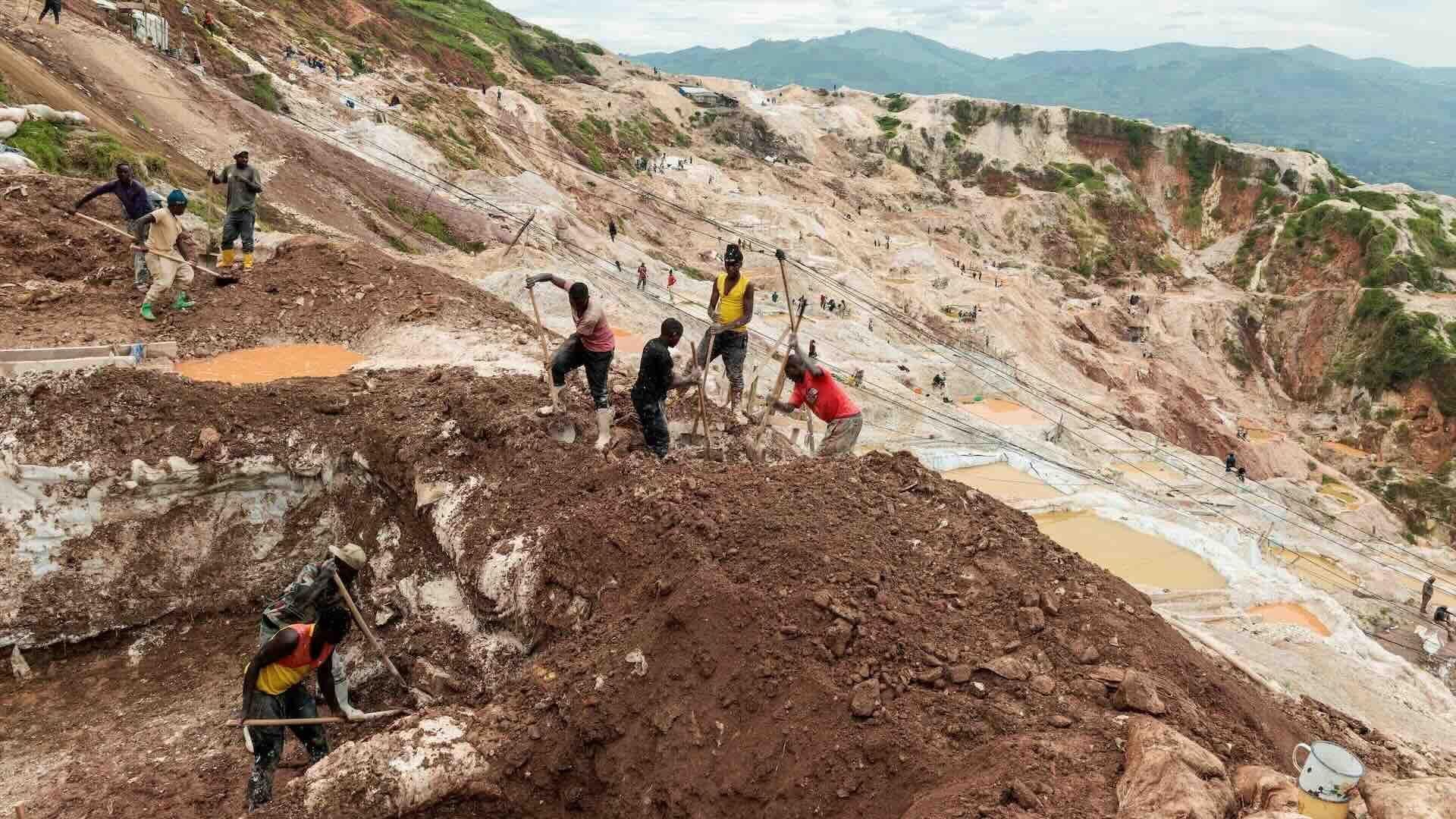 Deslizamiento en Mina de Coltán Elevó a Más de 200 los Muertos en Congo