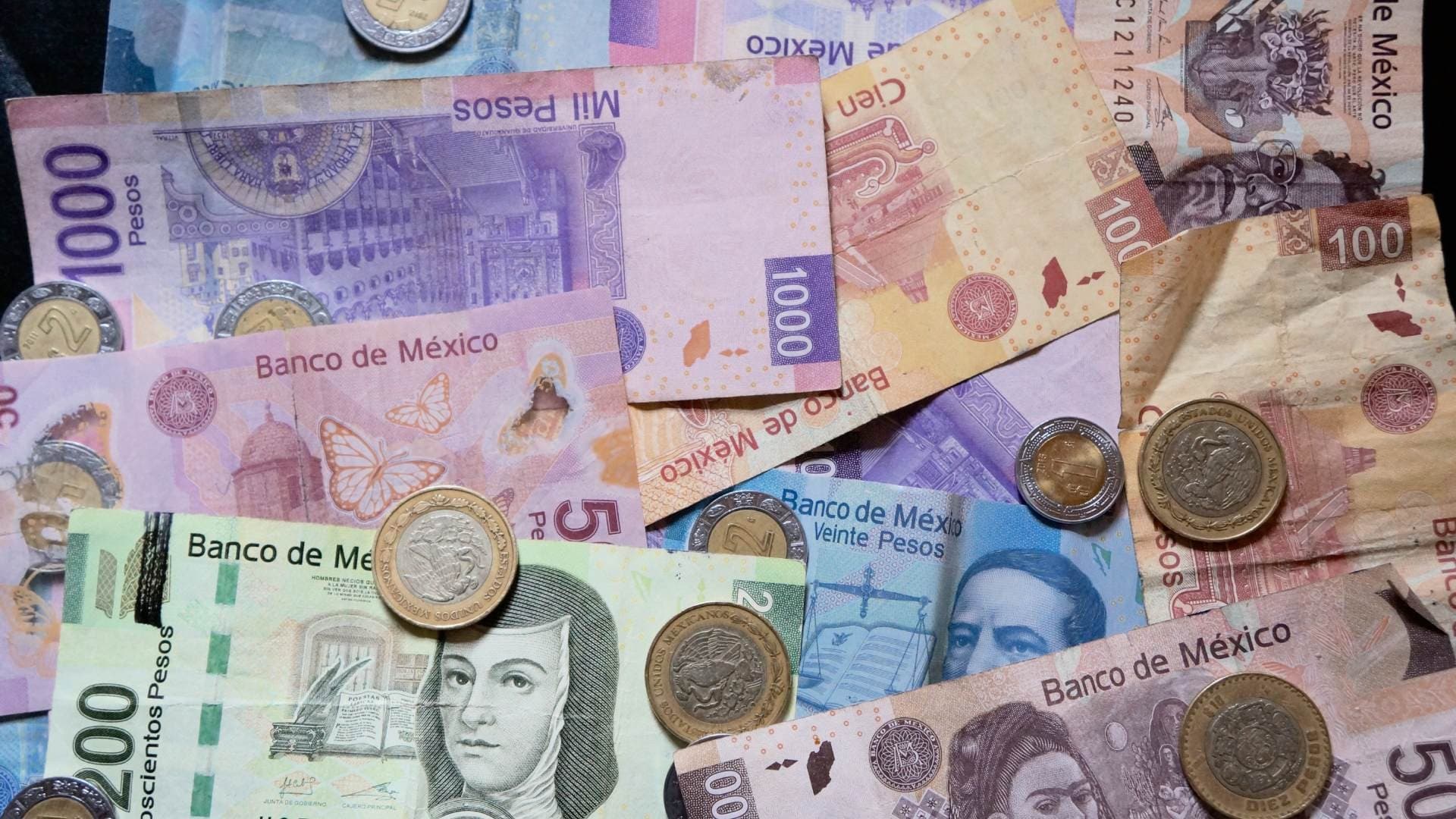 Hacienda refinancia deuda.