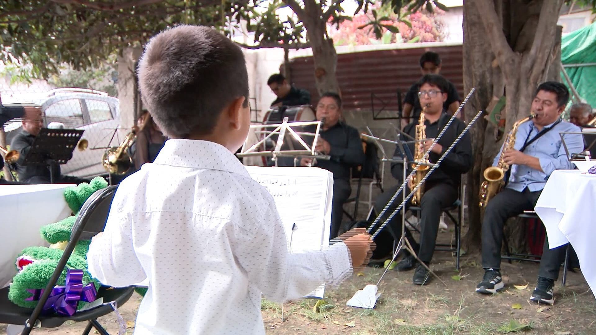 Dirigiendo una Orquesta, Así Festejó su Cumpleaños Gabriel el Niño Director en Puebla