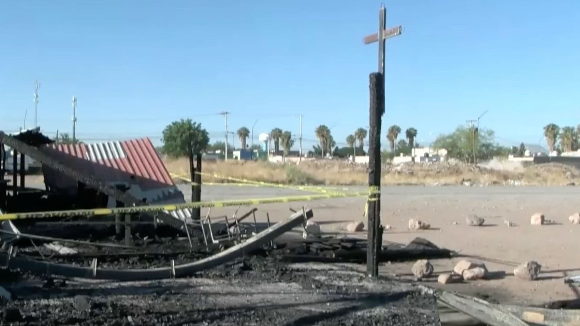 Reducen a Cenizas la Iglesia la Capilla de San Juan Pablo II en Chihuahua