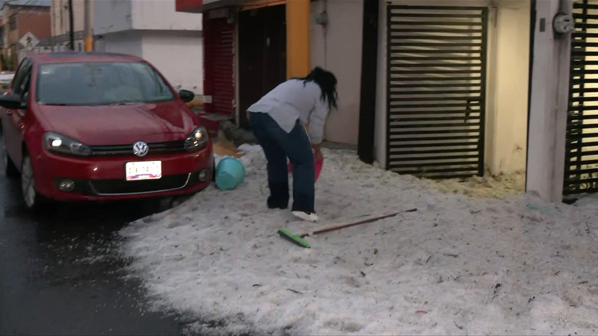 Granizada Acumula 40 Centímetros de Hielo en Calles al Norte de Puebla