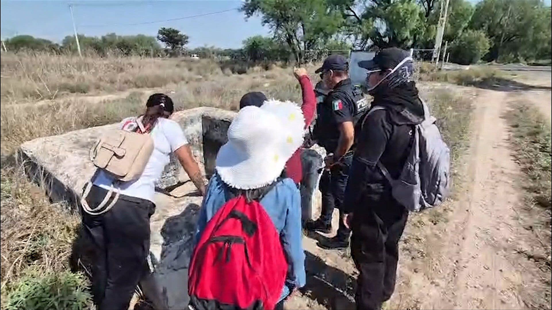 Buscan a Personas Desaparecidas en Túneles de San Juan del Río, Querétaro