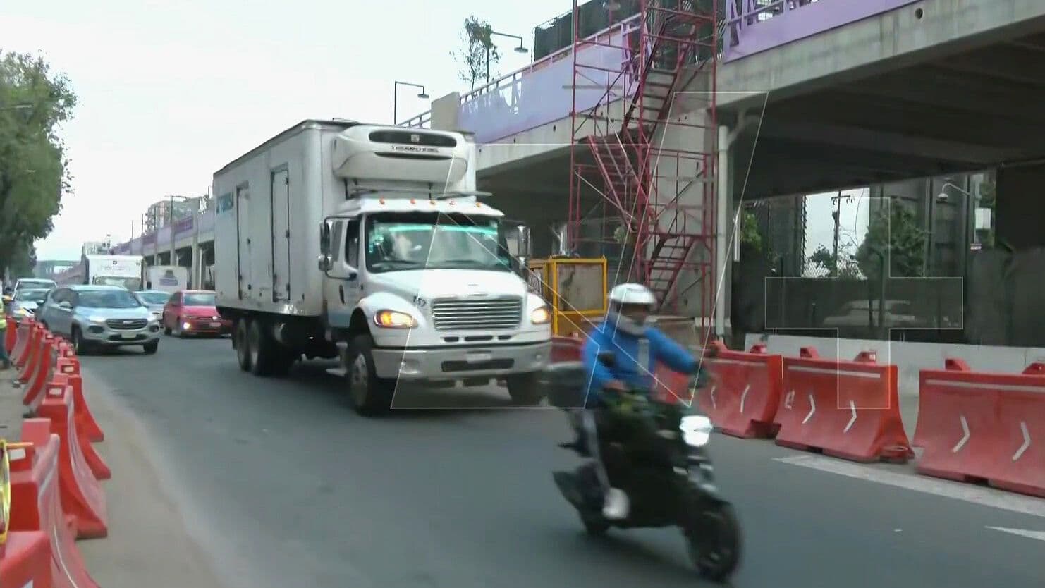 Reducción de Carriles en San Antonio Abad, CDMX, Complican Vialidad