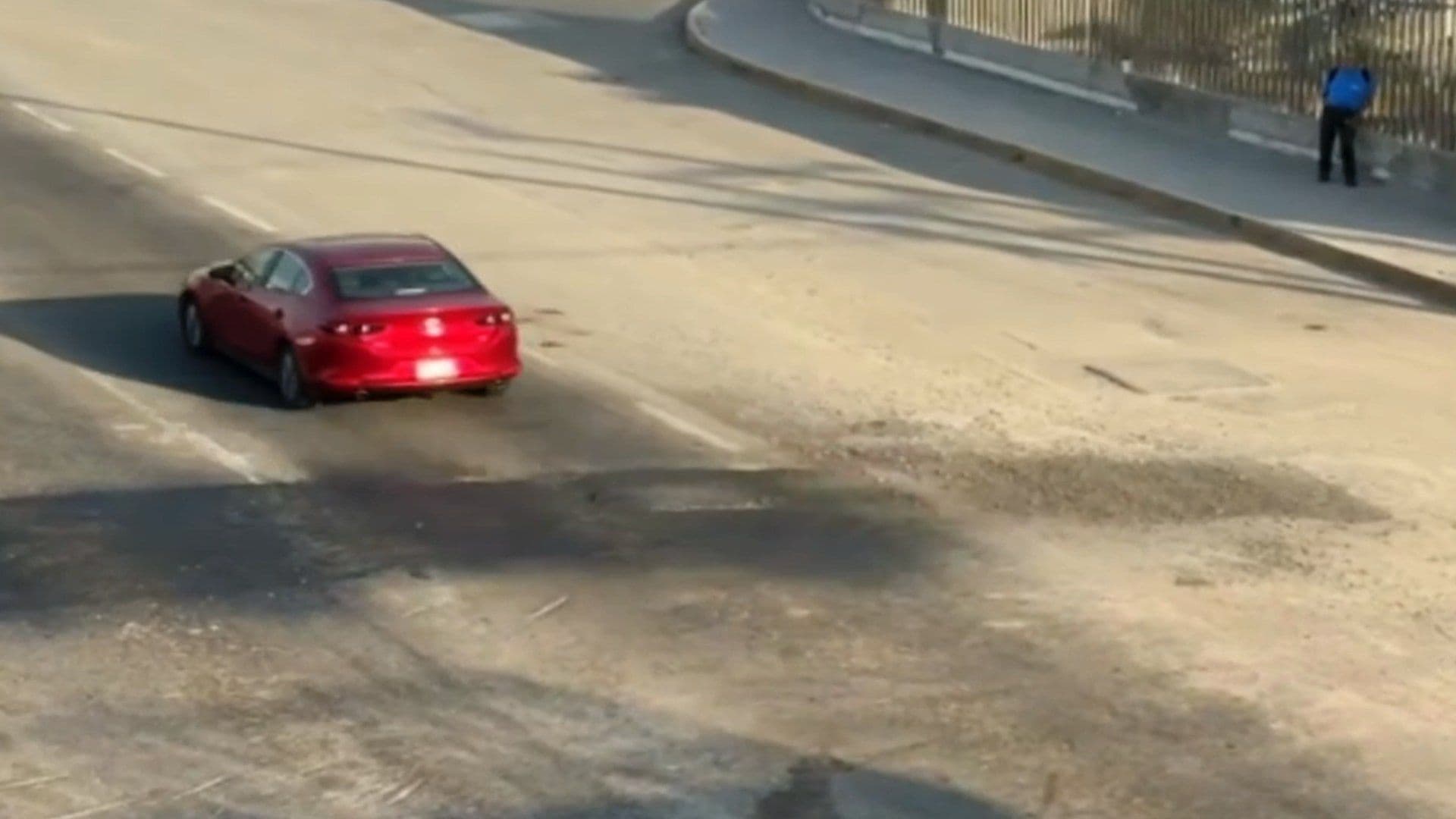 Así Luce la Reparación de un Socavón que se Realizó en la Carretera León a Silao