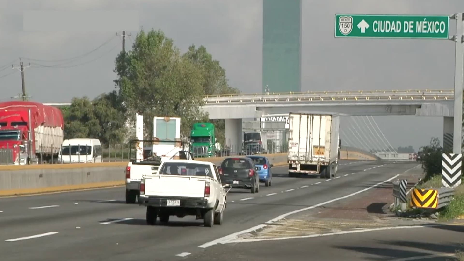 Cierres en la autopista México-Puebla hasta el 8 de mayo por obras.