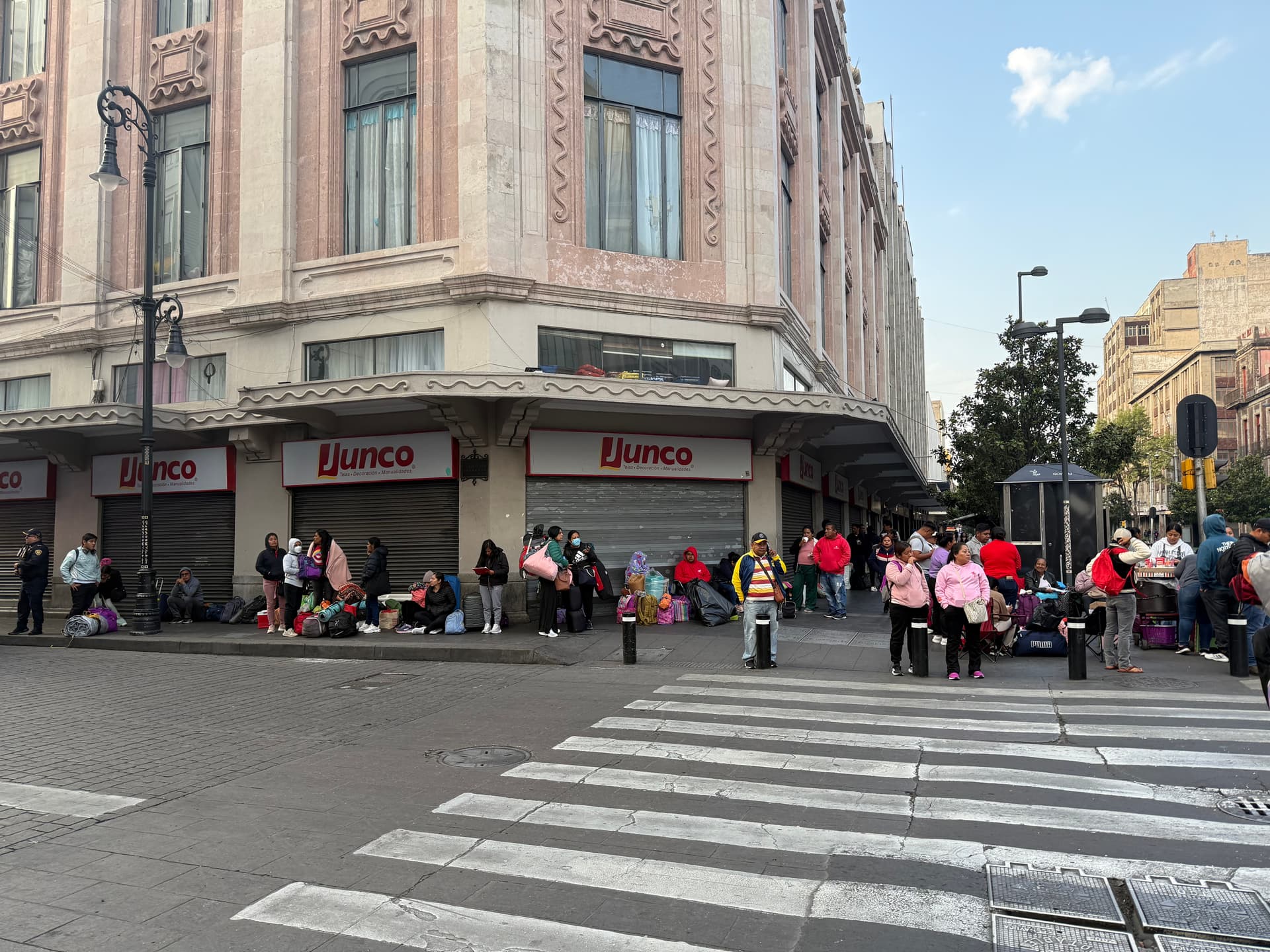 Integrantes de la CNTE Comienzan a Llegar al Zócalo de la CDMX; Alternativas Viales