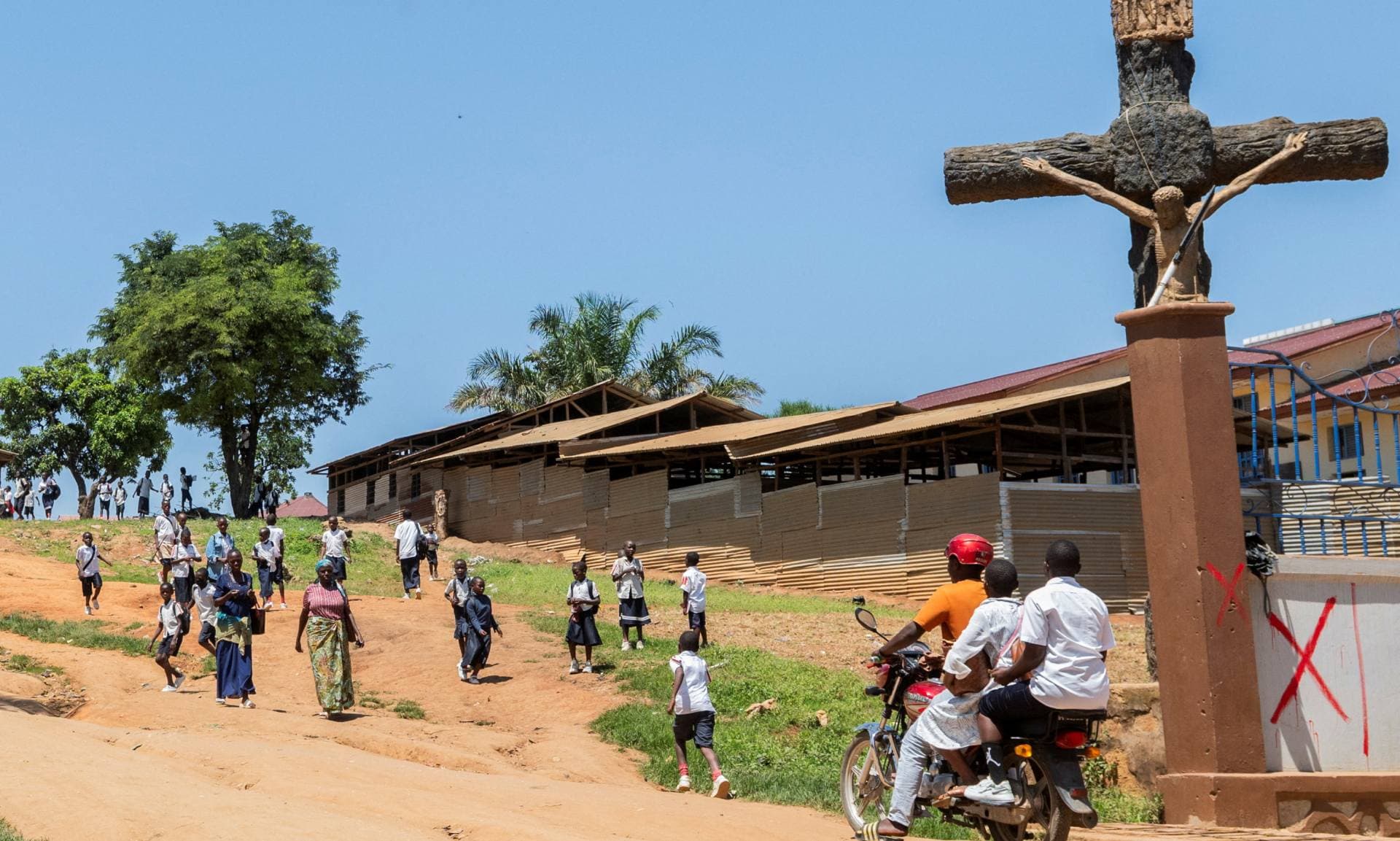 Suspenden Velorios y Reuniones Públicas en el Congo por Brote de Ébola