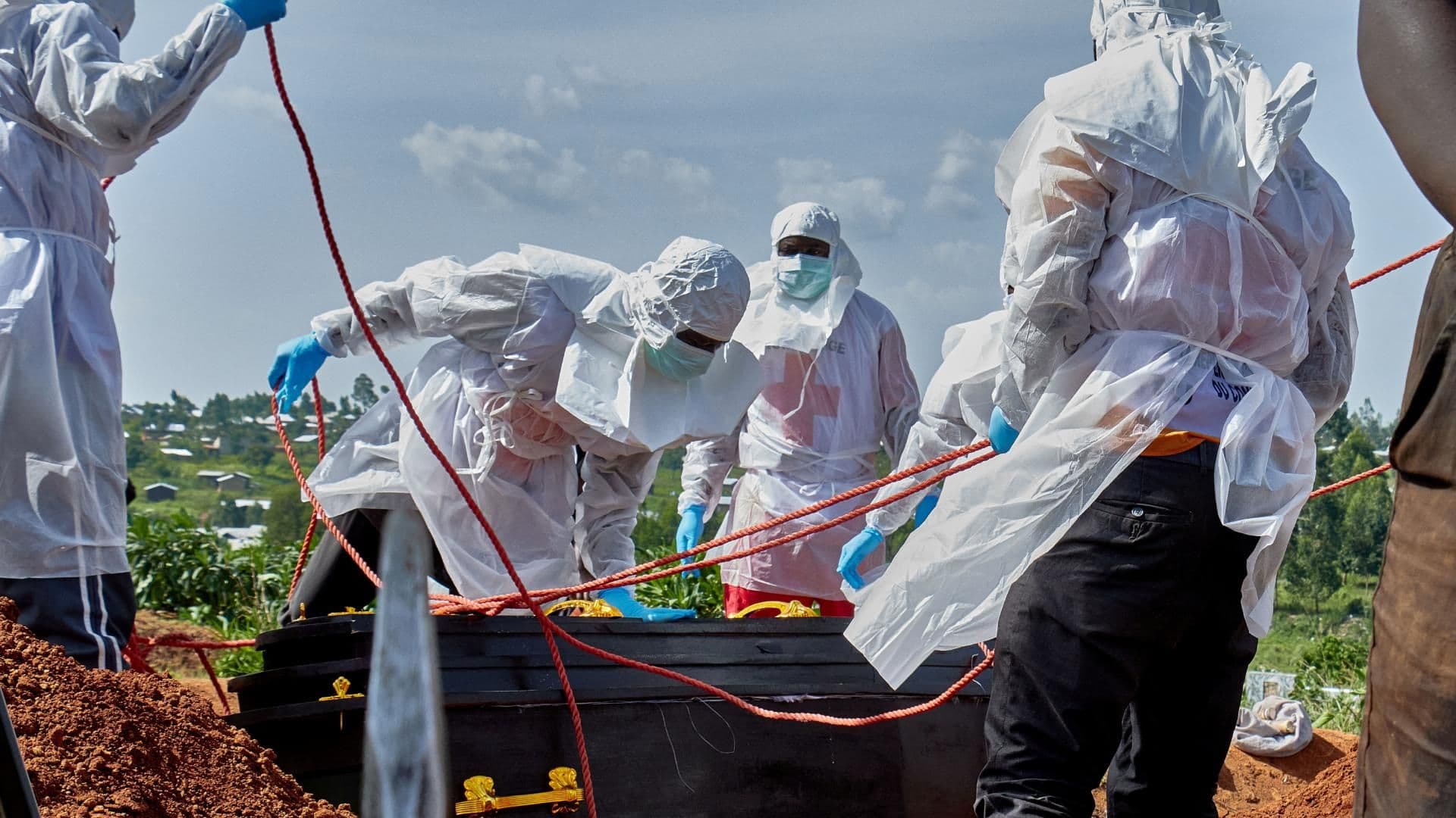 Científico que Descubrió el Ébola Cree Que Nuevo Brote Será Controlado en 3 Meses