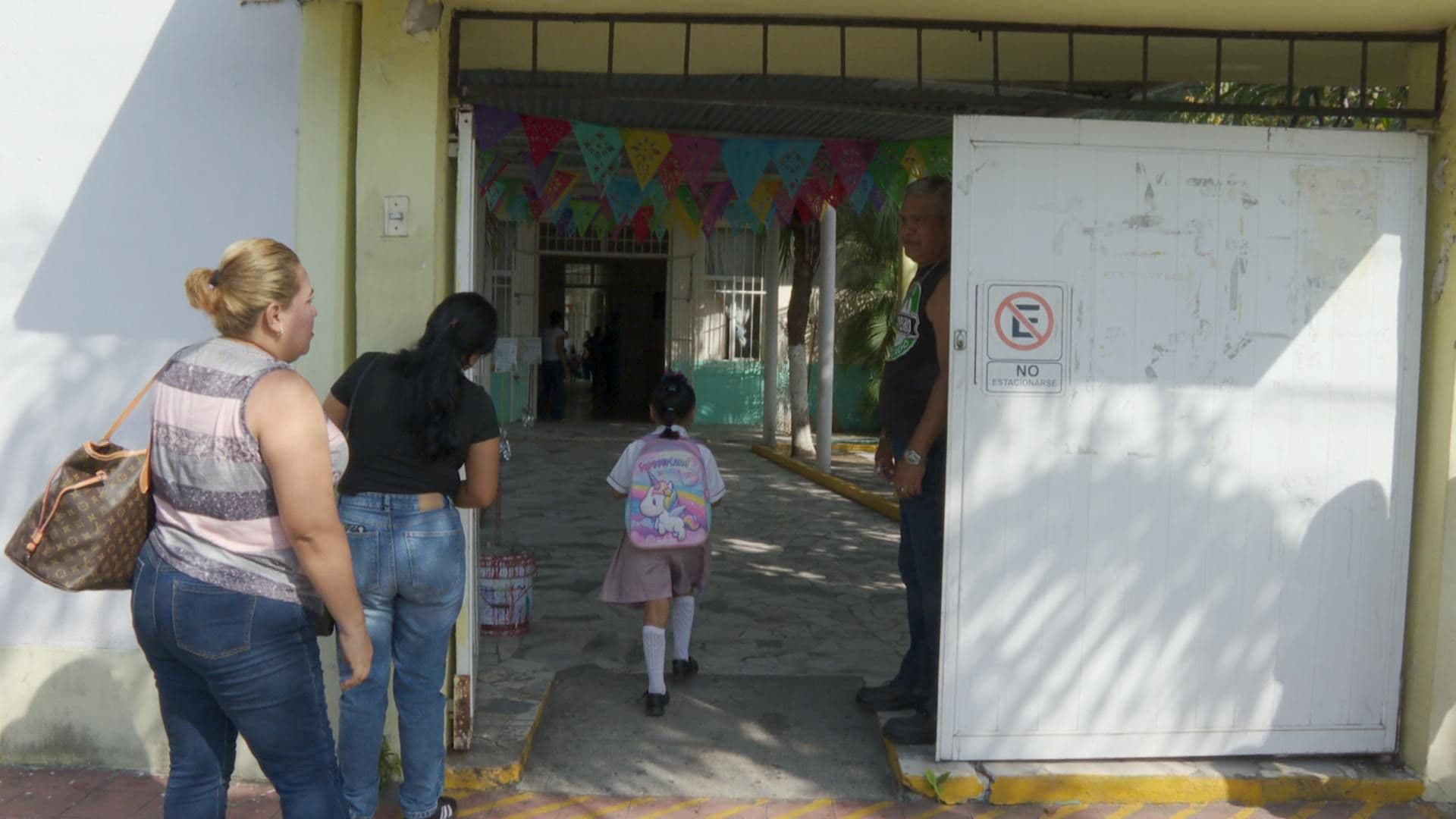 ¿Cuándo Entregan Tarjetas para Beca Rita Cetina en Veracruz? Fechas y Lista de Documentos 2026