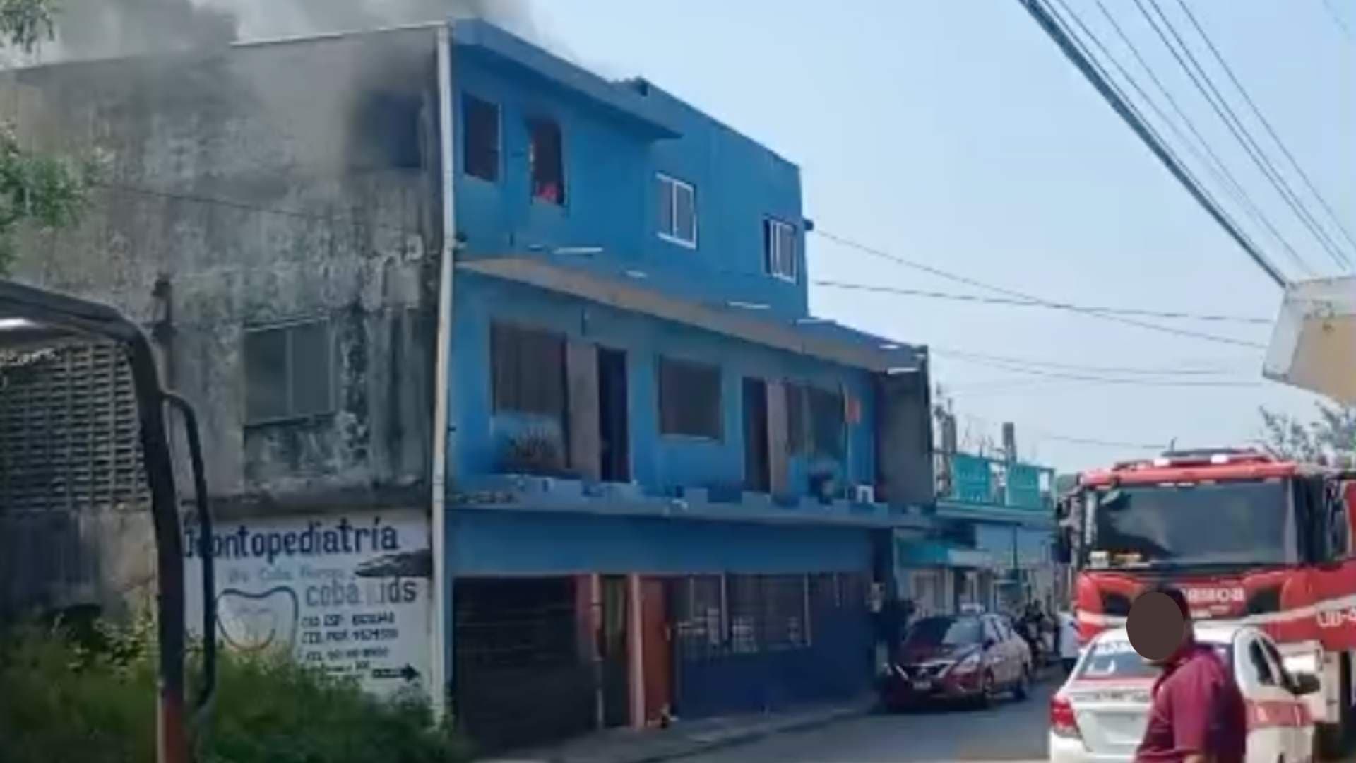 Se Registra Incendio en un Edificio de Departamentos de Coatzacoalcos, Veracruz