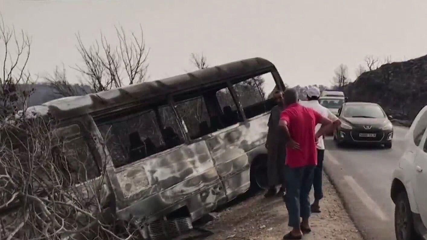 Incendio forestal deja 38 muertos en Argelia
