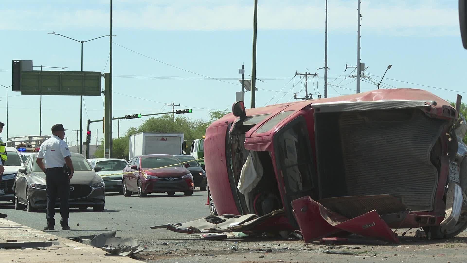 Muere Hombre al Chocar su Auto contra Poste en Colonia Nuevo Hermosillo