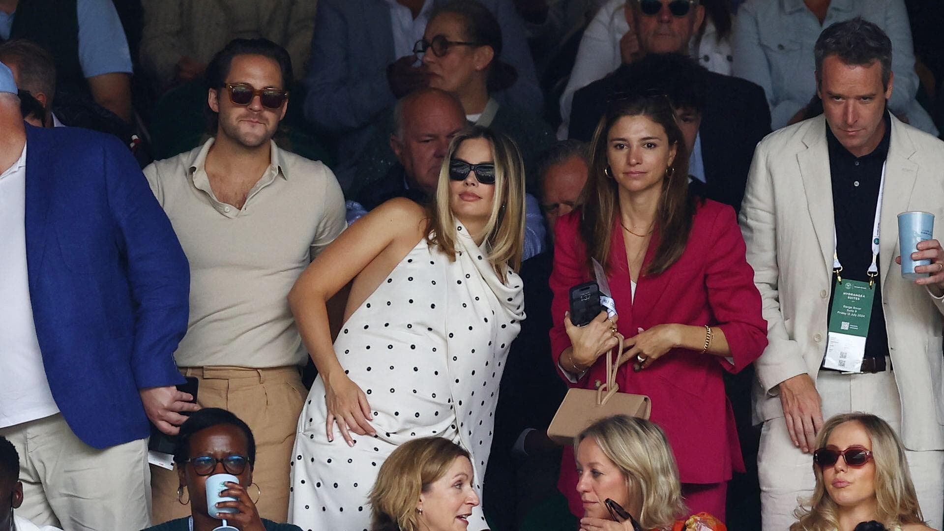 Margot Robbie Espera Bebé y Luce Pancita