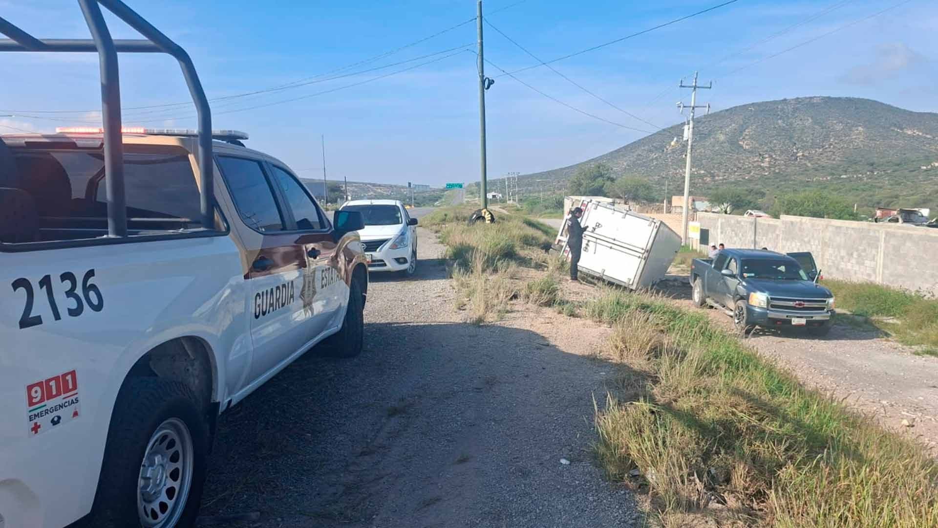 Vuelca Camión Cargado con Pollo en Tula, Tamaulipas