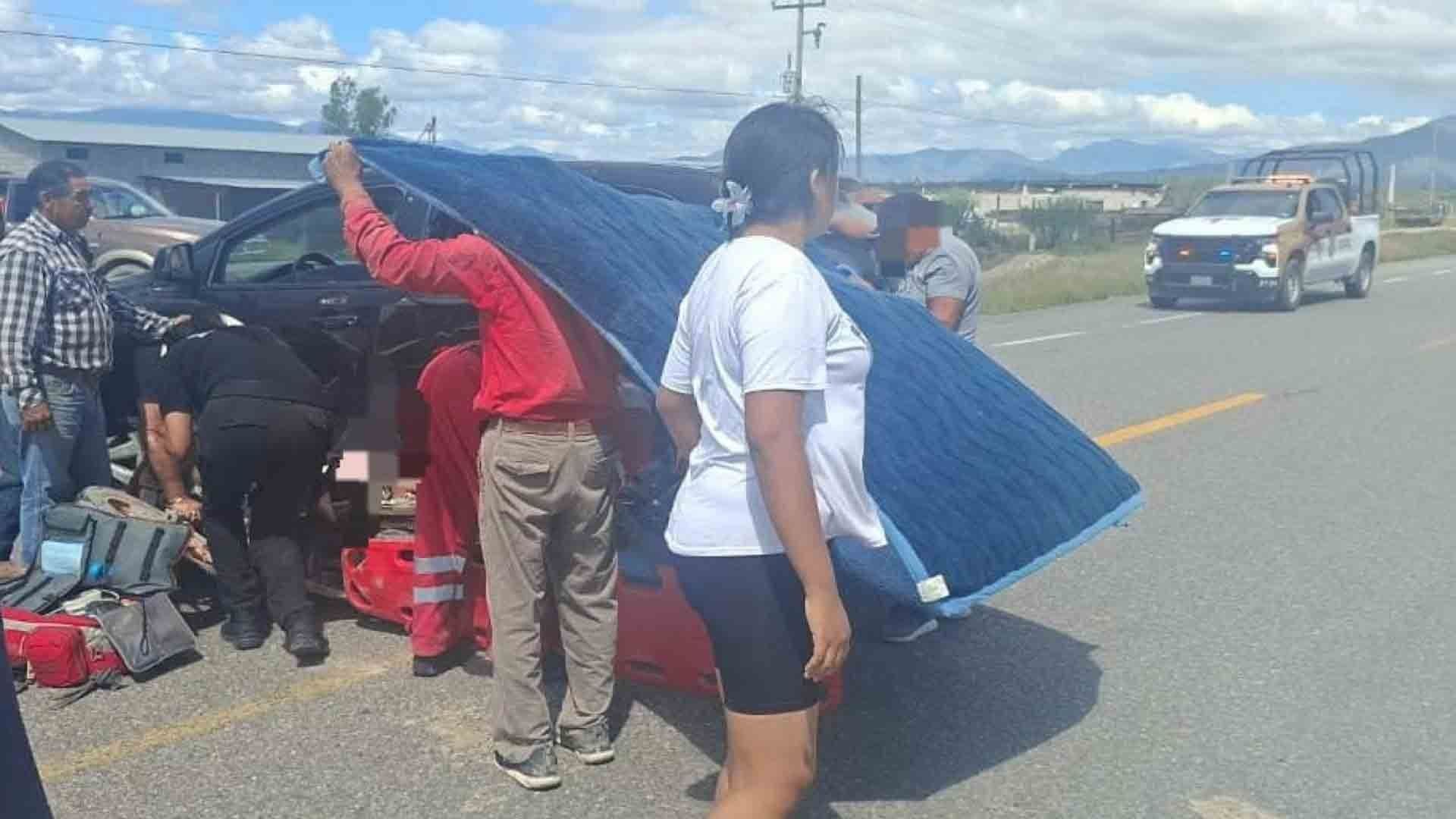 Tres Lesionados Saldo de Choque en Carretera Tula - San Luis Potosí