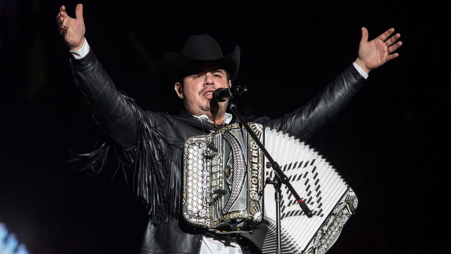 Alfredo Olivas Anuncia Cierre de su Vivo Tour 2025: Cuándo y Dónde Será el Concierto Final