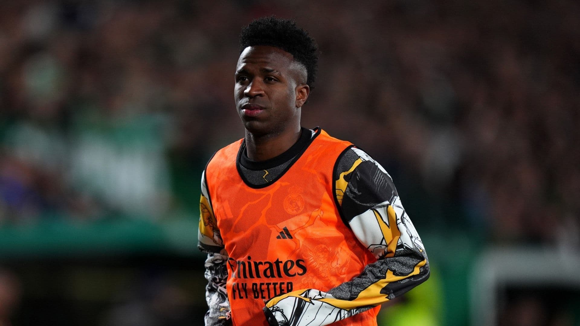 ¿Se Va Vinicius del Madrid? El Atacante Vive un Momento Tenso con Xabi Alonso