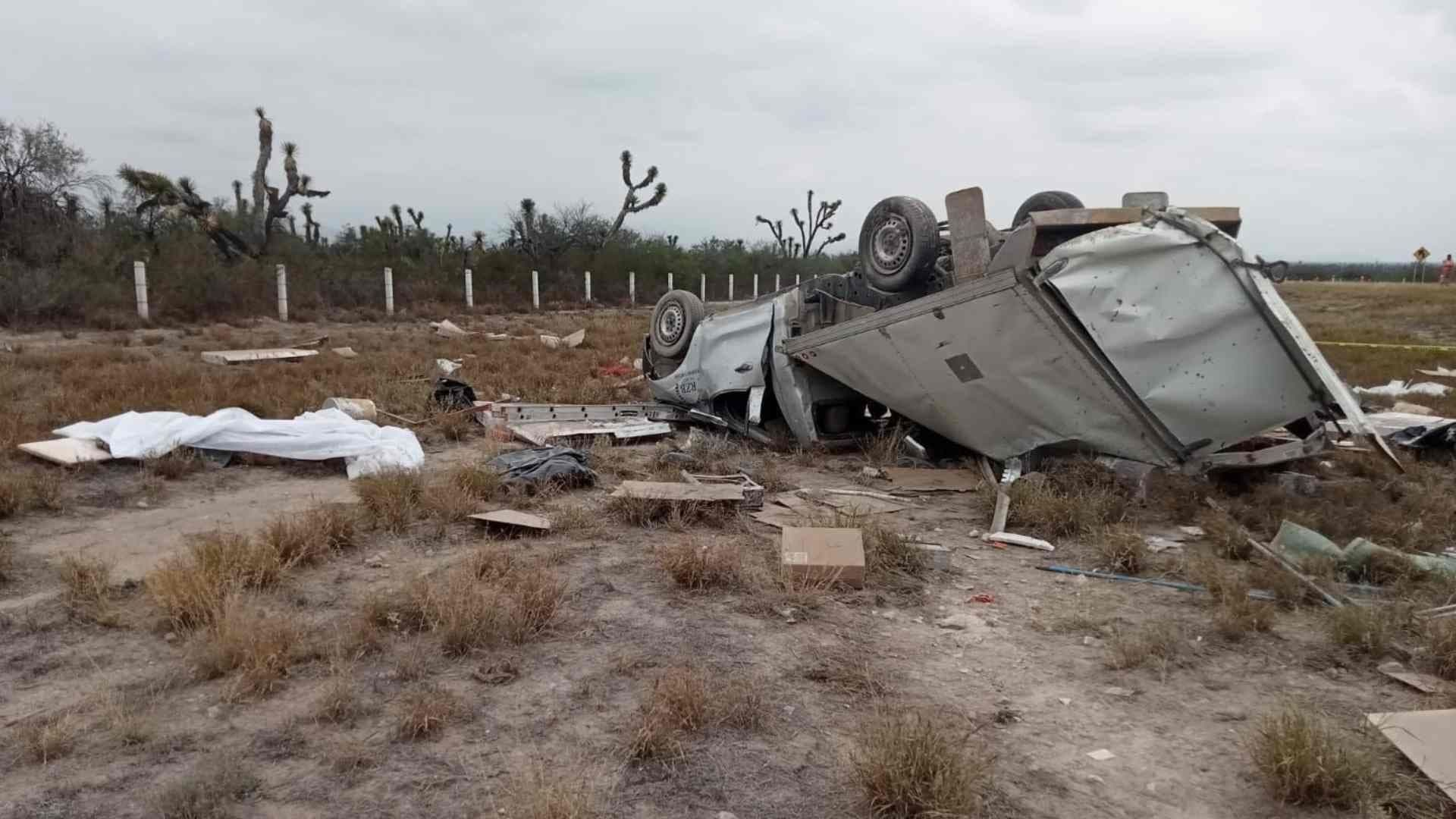Dos Jóvenes Mueren en Volcadura en la Carretera Cerritos–Tula, en SLP