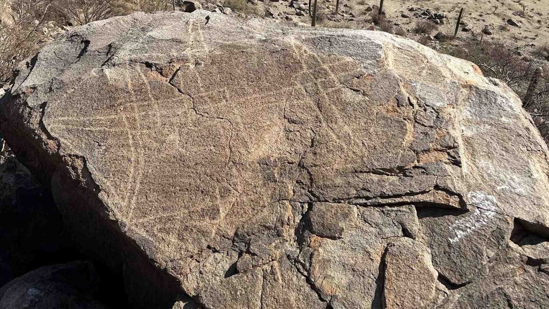 Hallazgo Sorprende en el Desierto de Sonora: Así Es el Antiguo Calendario de Horizonte