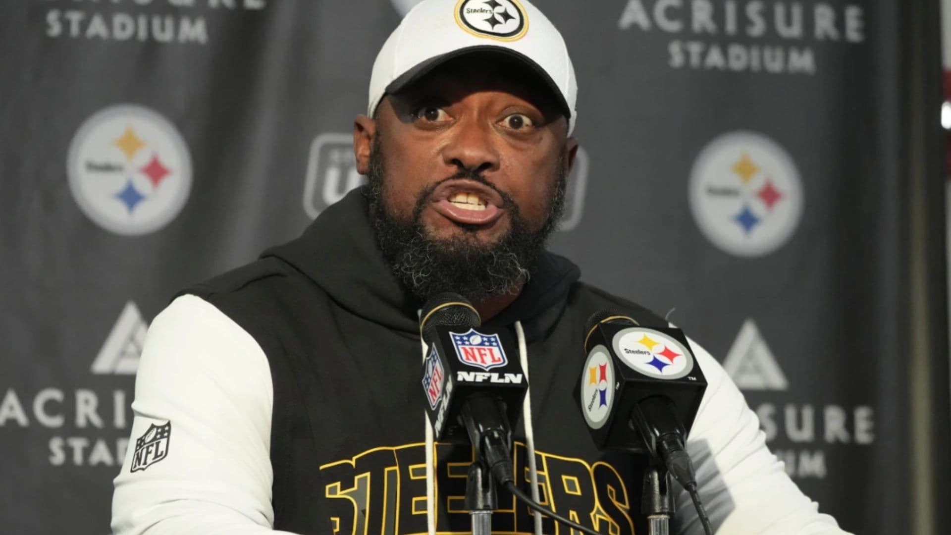 Mike Tomlin Deja a los Acereros de Pittsburgh Luego de 19 Años: ¿Por Qué Renunció el Entrenador?