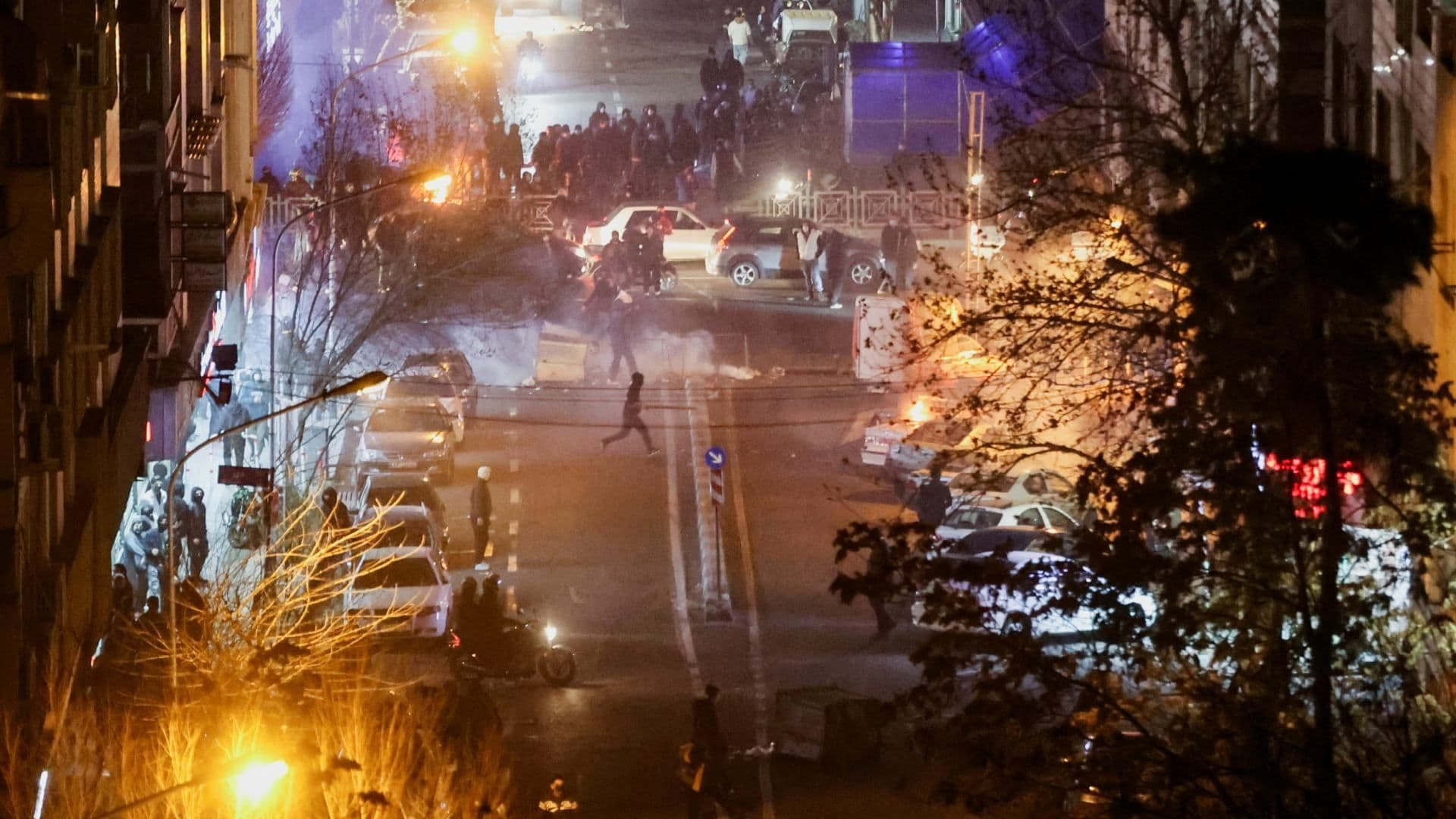 Fiscalía de Teherán Evalúa Qué Detenidos por Protestas en Irán Pueden Enfrentar Pena de Muerte