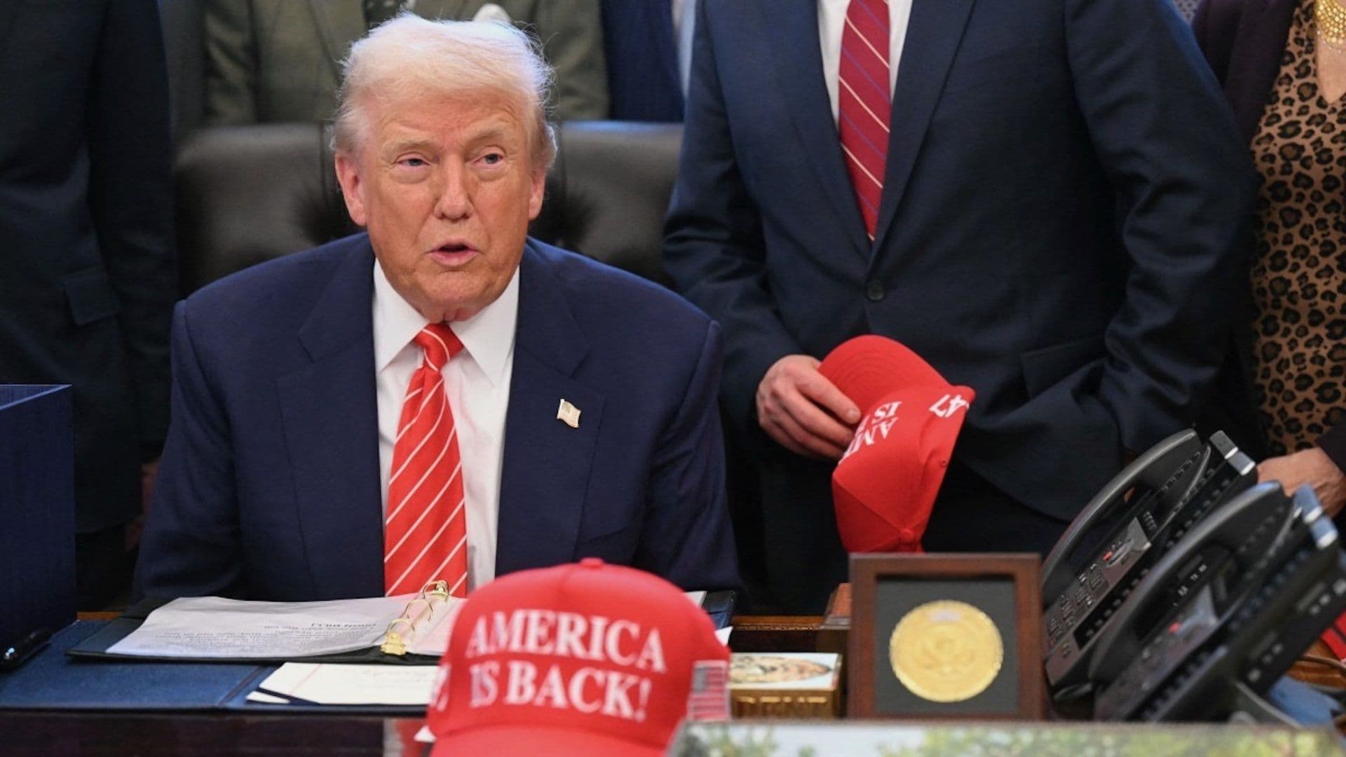 Donald Trump Acusa a Jeffrey Epstein de Haber Conspirado en su Contra