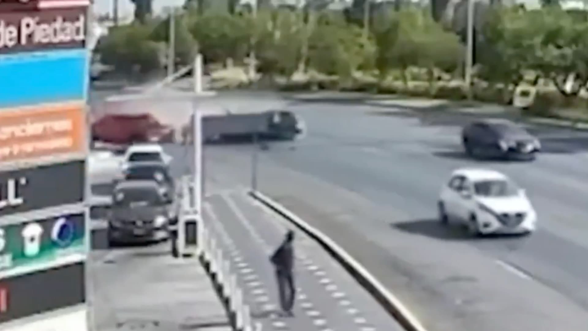 Revelan Video del Accidente en Vía Atlixcáyotl de Puebla que Provocó la Muerte de Dos Mujeres