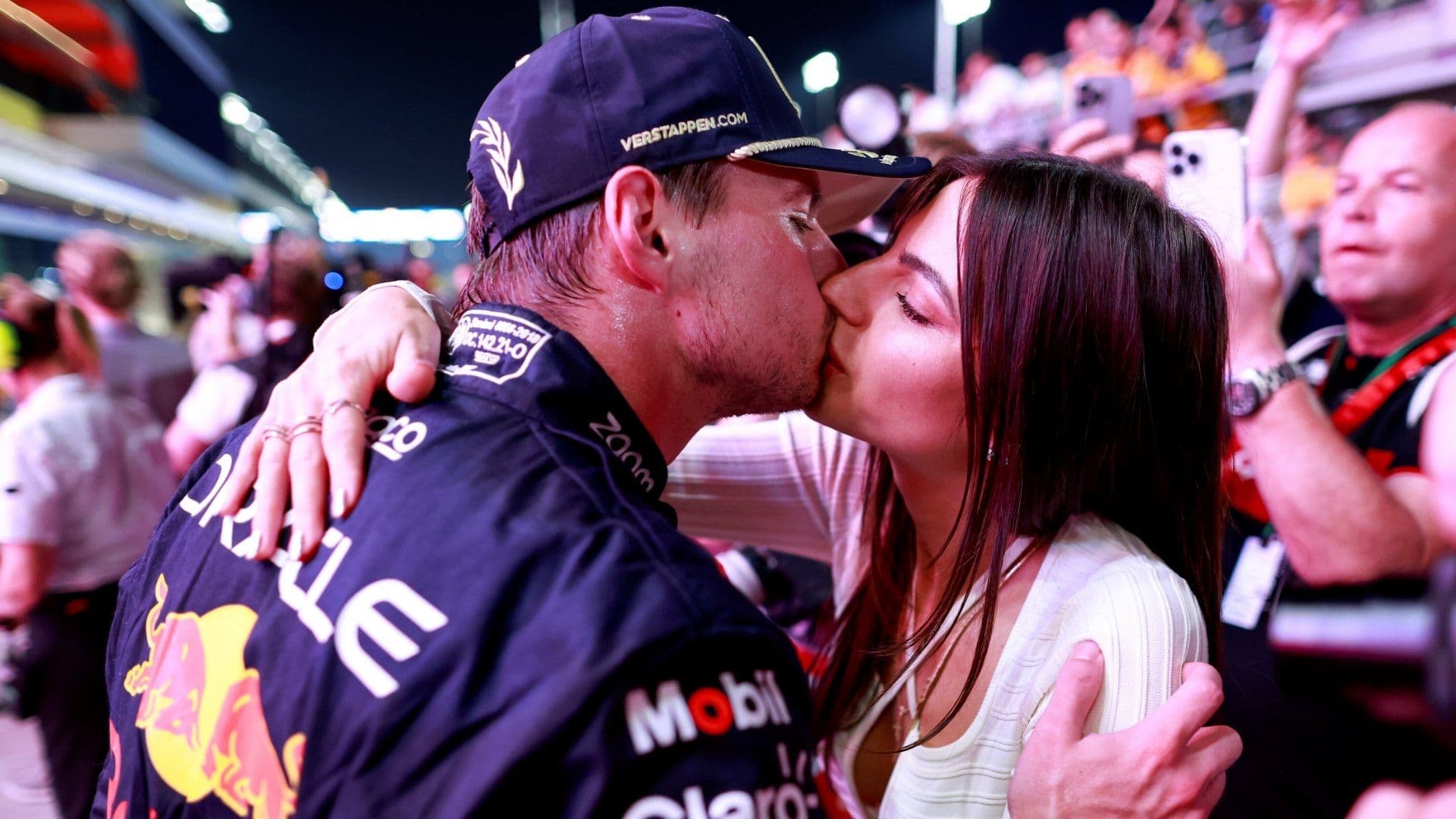 ¿Quién Es Kelly Piquet, Madre del Primer Hijo de Max Verstappen?