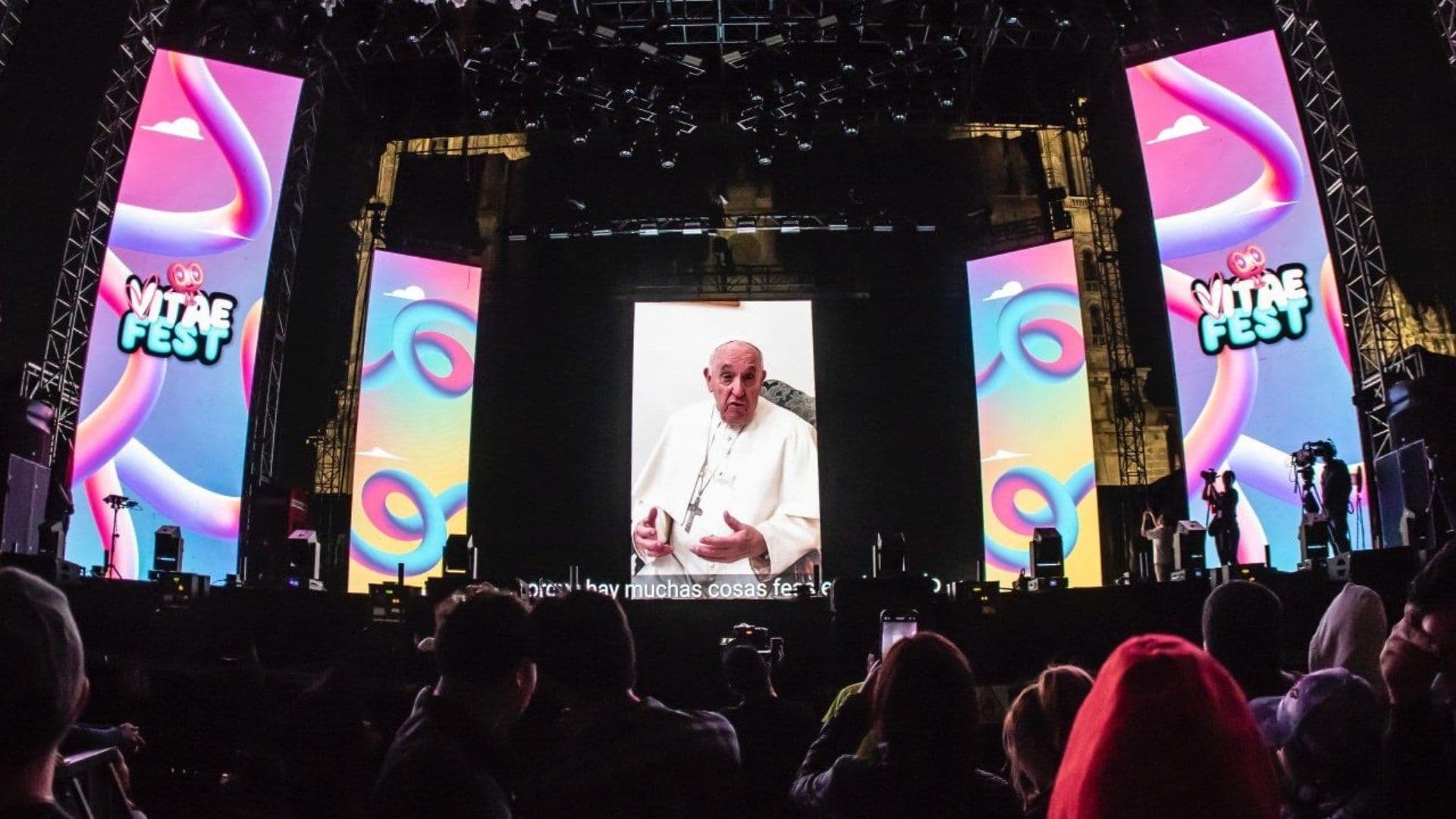 Difunden Video del Papa Francisco con Mensaje para Jóvenes Mexicanos en el Zócalo de la CDMX