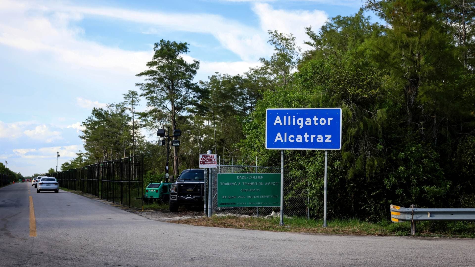 ICE Confirma que el Centro de Detención Migratorio 'Alligator Alcatraz' ha Vuelto a Operar
