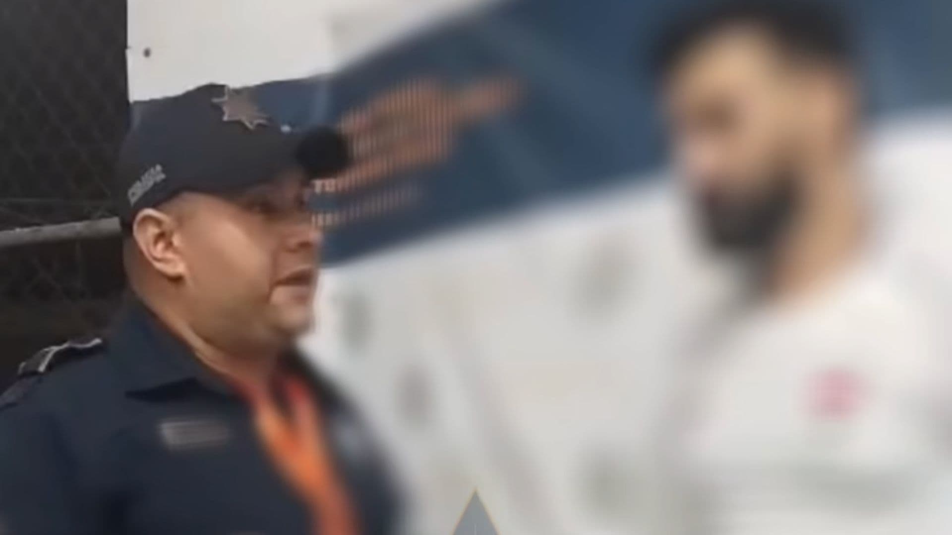 Detienen a Aficionado Iraquí que Entró a la Cancha en Repechaje de Irak vs Bolivia en Nuevo León