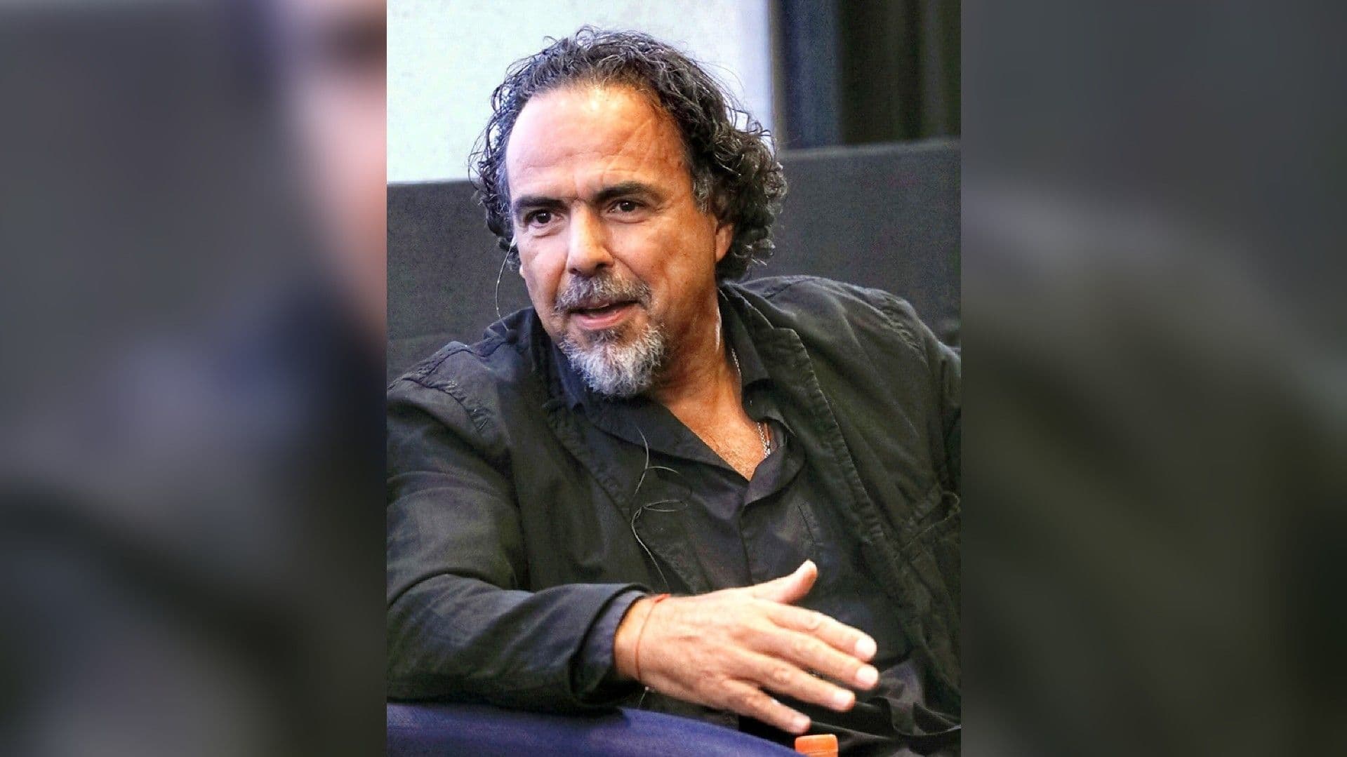 Alejandro González Iñárritu se Preocupa por la Intimidad Artificial
