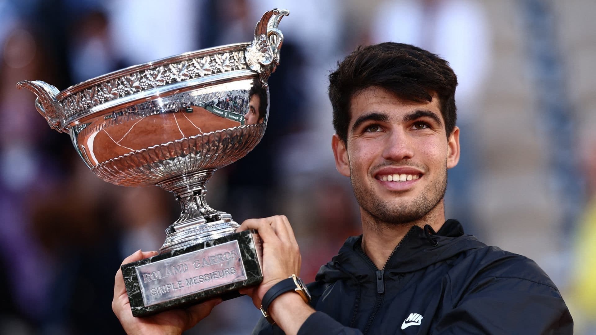 Carlos Alcaraz Supera a Zverev y Logra su Primer Título en Roland Garros