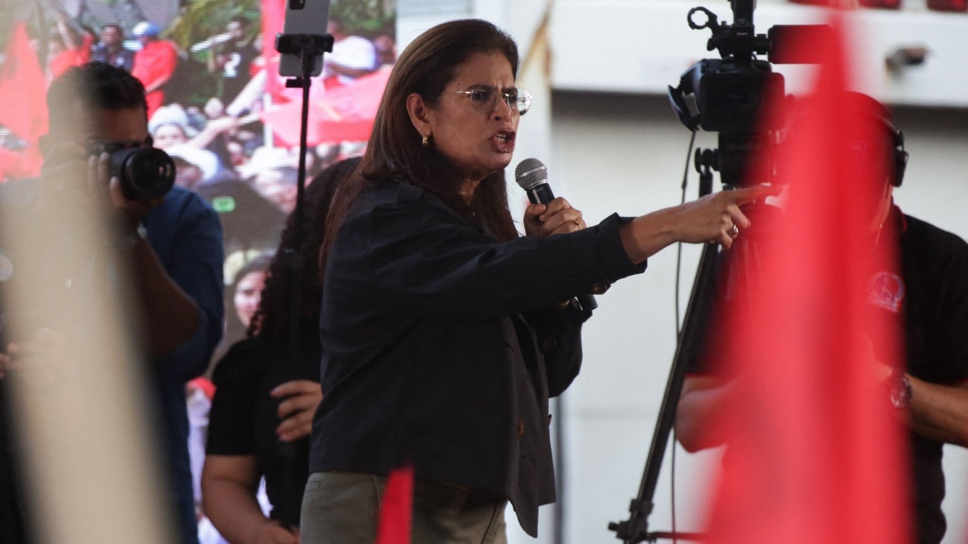 Xiomara Castro Pide Diálogo Directo a Donald Trump por Elecciones en Honduras