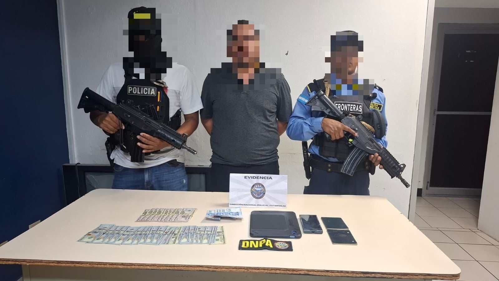 Detienen a Piloto Privado del Cantante Julión Álvarez por Tráfico de Drogas en Honduras