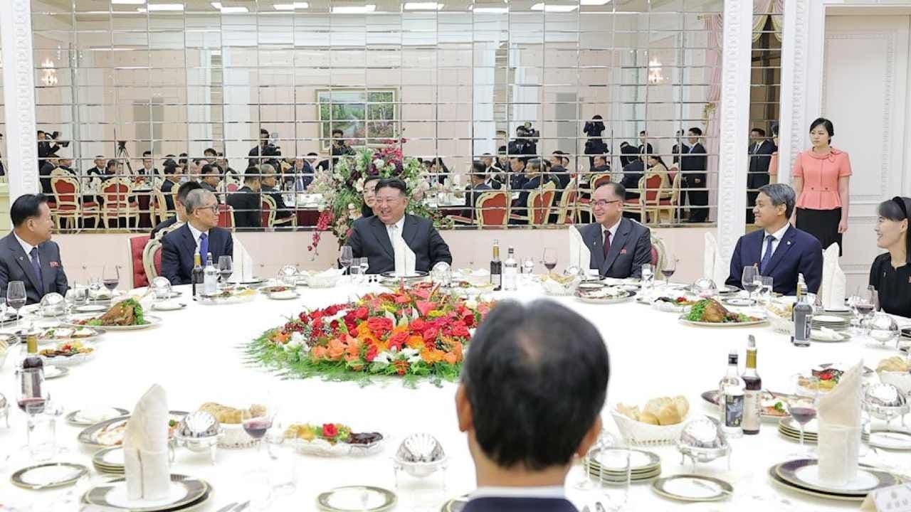 Kim Jong Un Agasaja a China por Aniversario de la Guerra de Corea