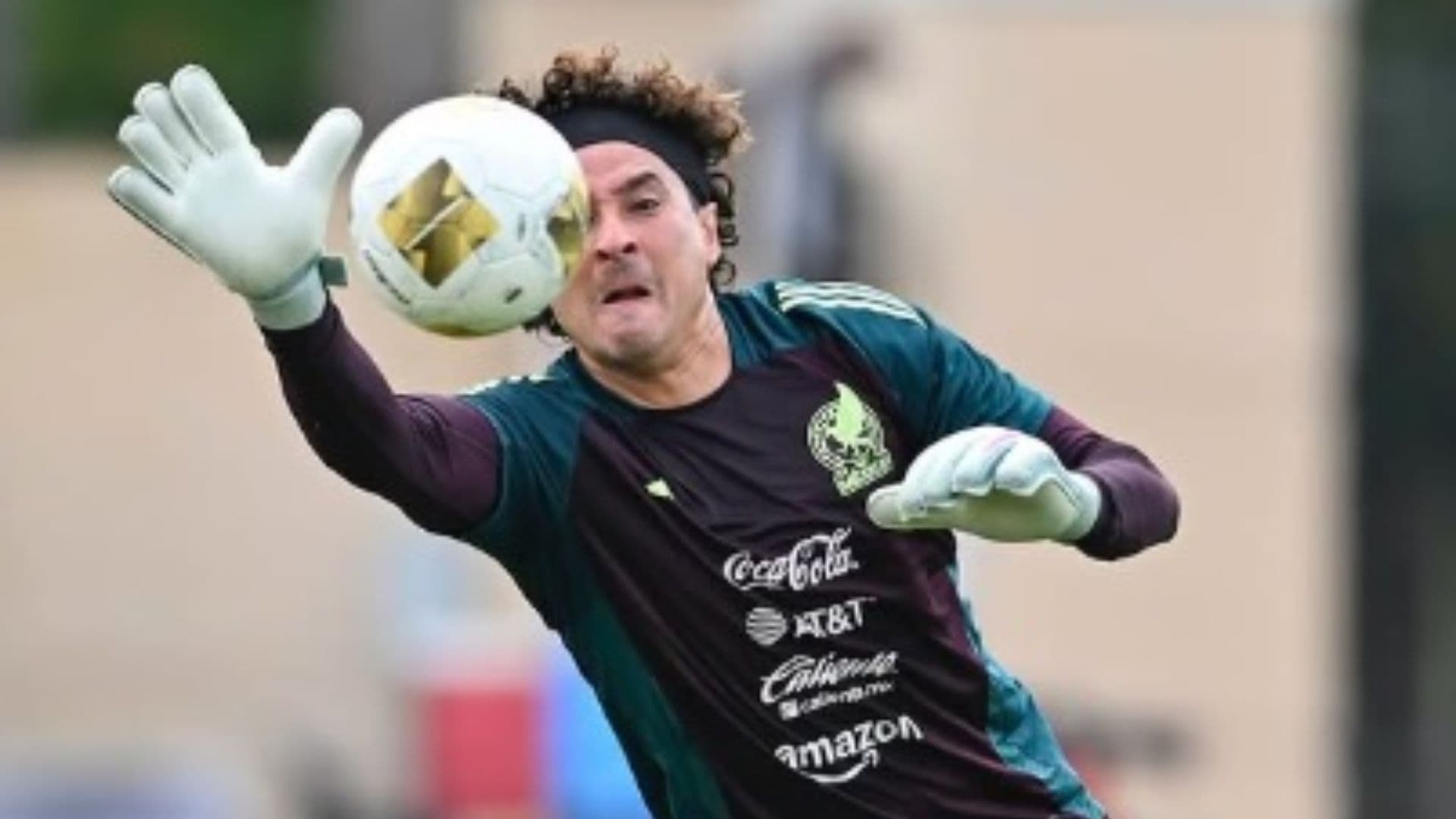 ¿Memo Ochoa Seguirá en Europa? Está Cerca de Firmar con un Equipo de Portugal