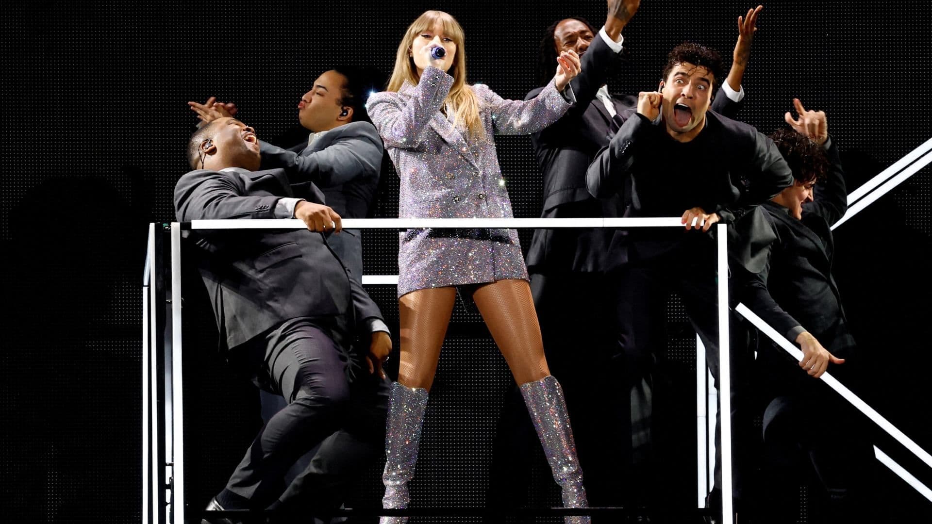 Taylor Swift Vuelve al Escenario en Londres Tras Amenaza de Atentado en Viena