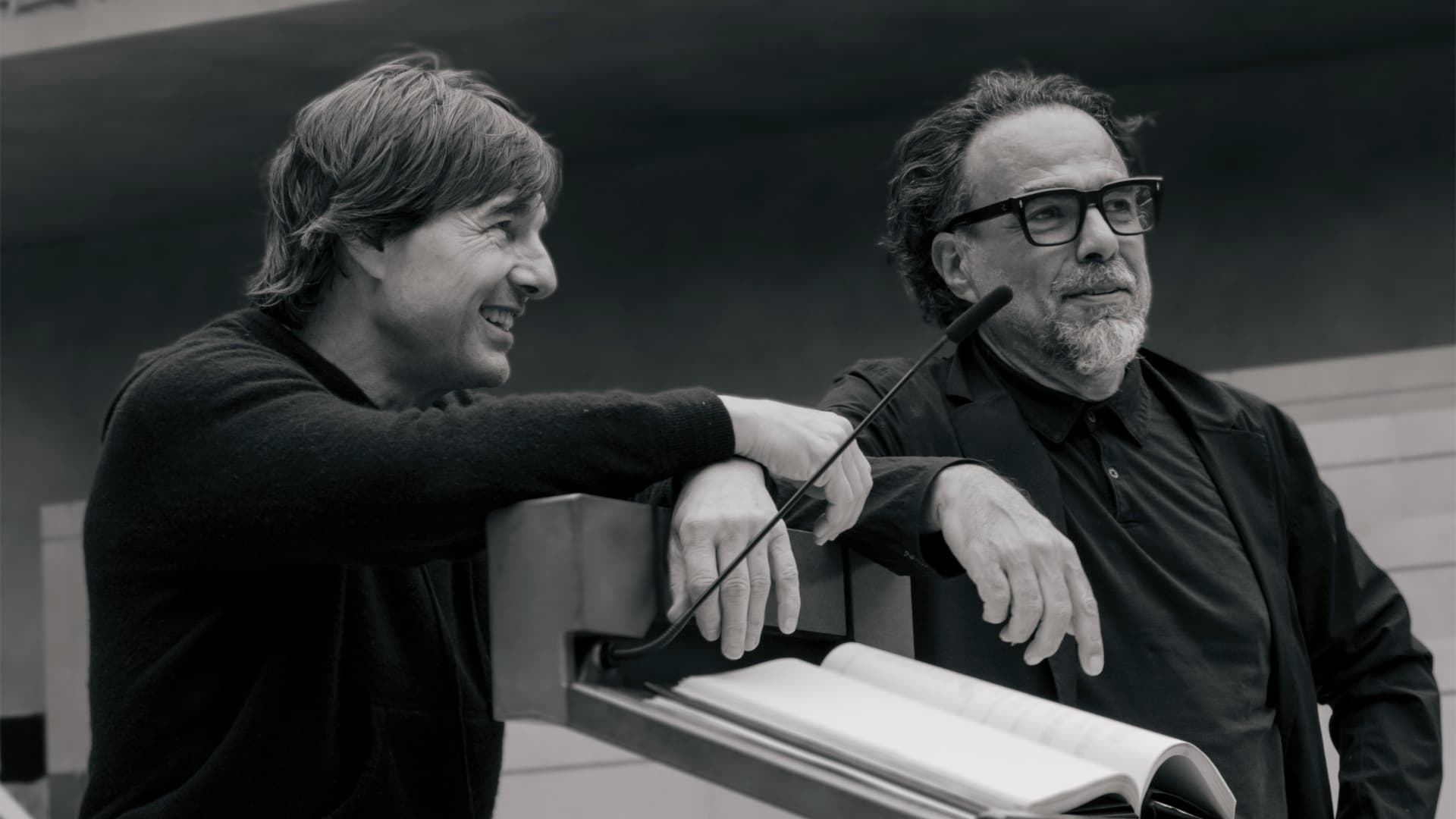 Tom Cruise Comparte Foto con Iñárritu; le Conmueve que el Mexicano le Entregara Oscar Honorífico