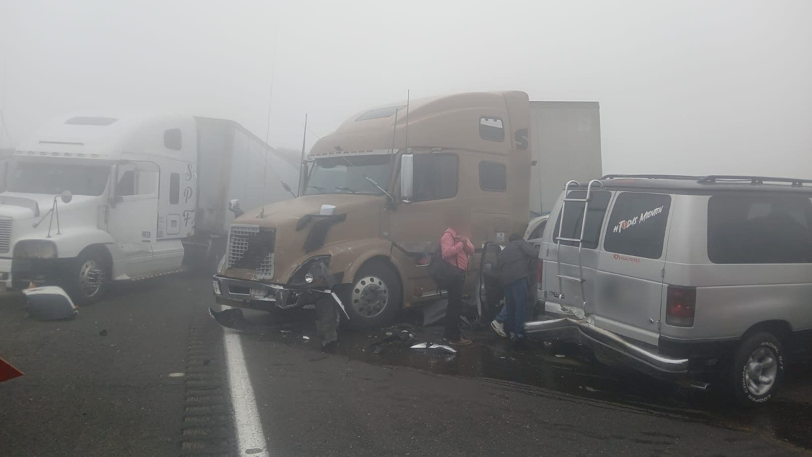 Choque Múltiple Provoca Cierre de Carretera Esperanza-Ciudad Mendoza, en Veracruz