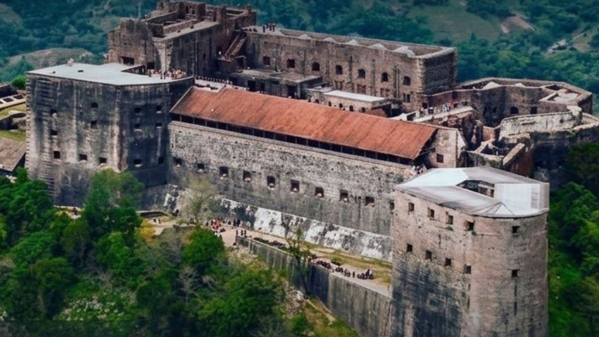 Reportan Al Menos 30 Muertos por Estampida en Ciudadela de Laferrière en Haití