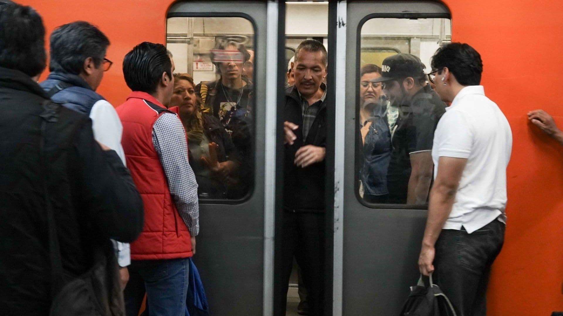 ¿Cómo Están las Líneas del Metro CDMX Hoy? Hay Estaciones Sin Servicio