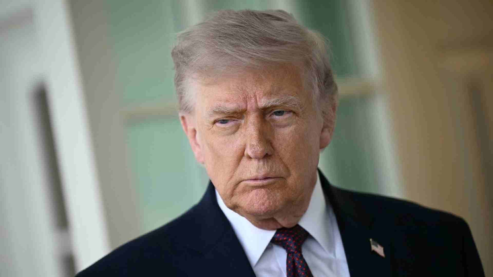 Trump Presume que 34 Buques Cruzaron el Estrecho de Ormuz, ¿Cuántos Pasaban Antes de la Guerra?