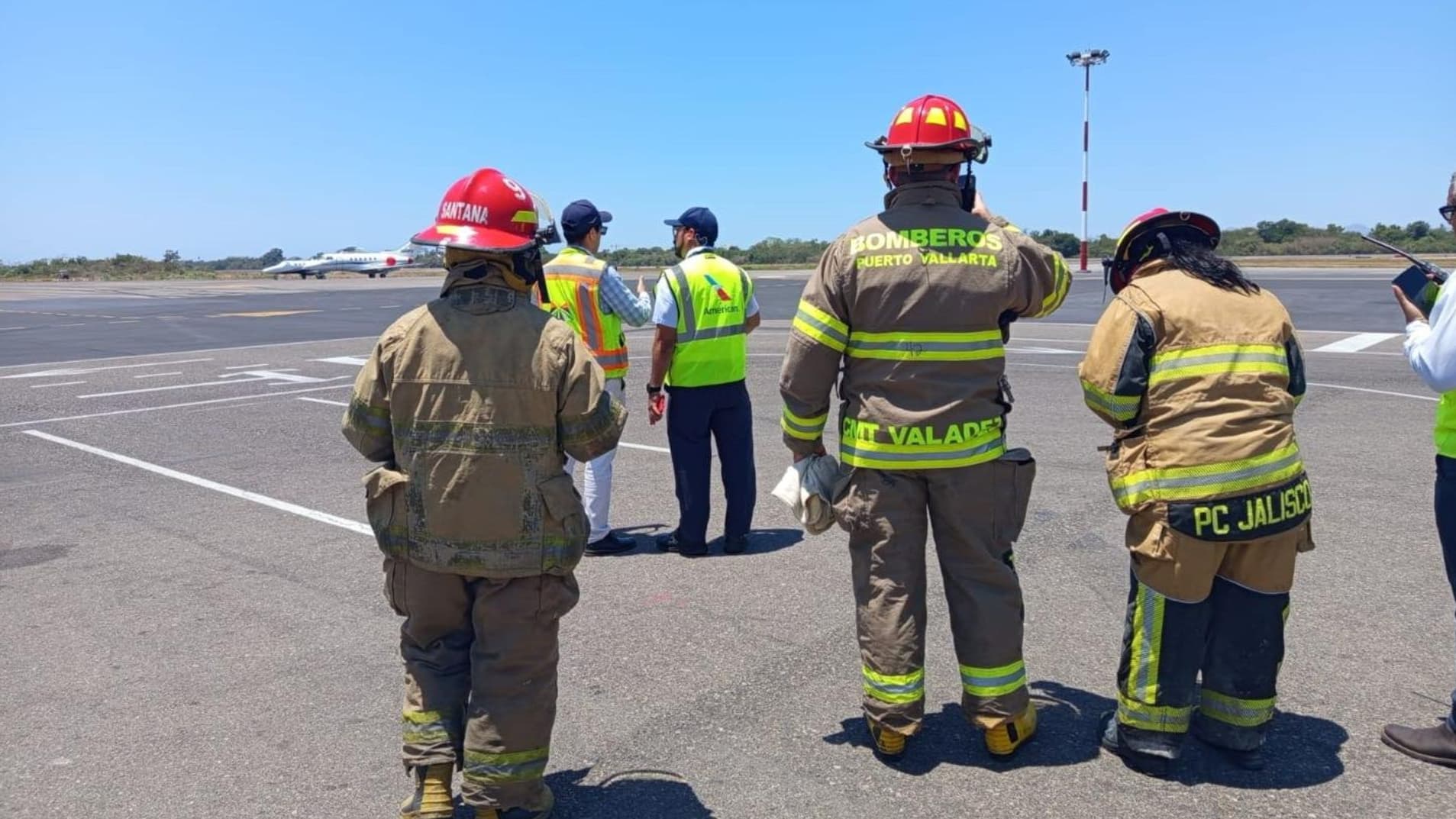 Avión de American Airlines Realiza Aterrizaje de Emergencia en Aeropuerto de Puerto Vallarta