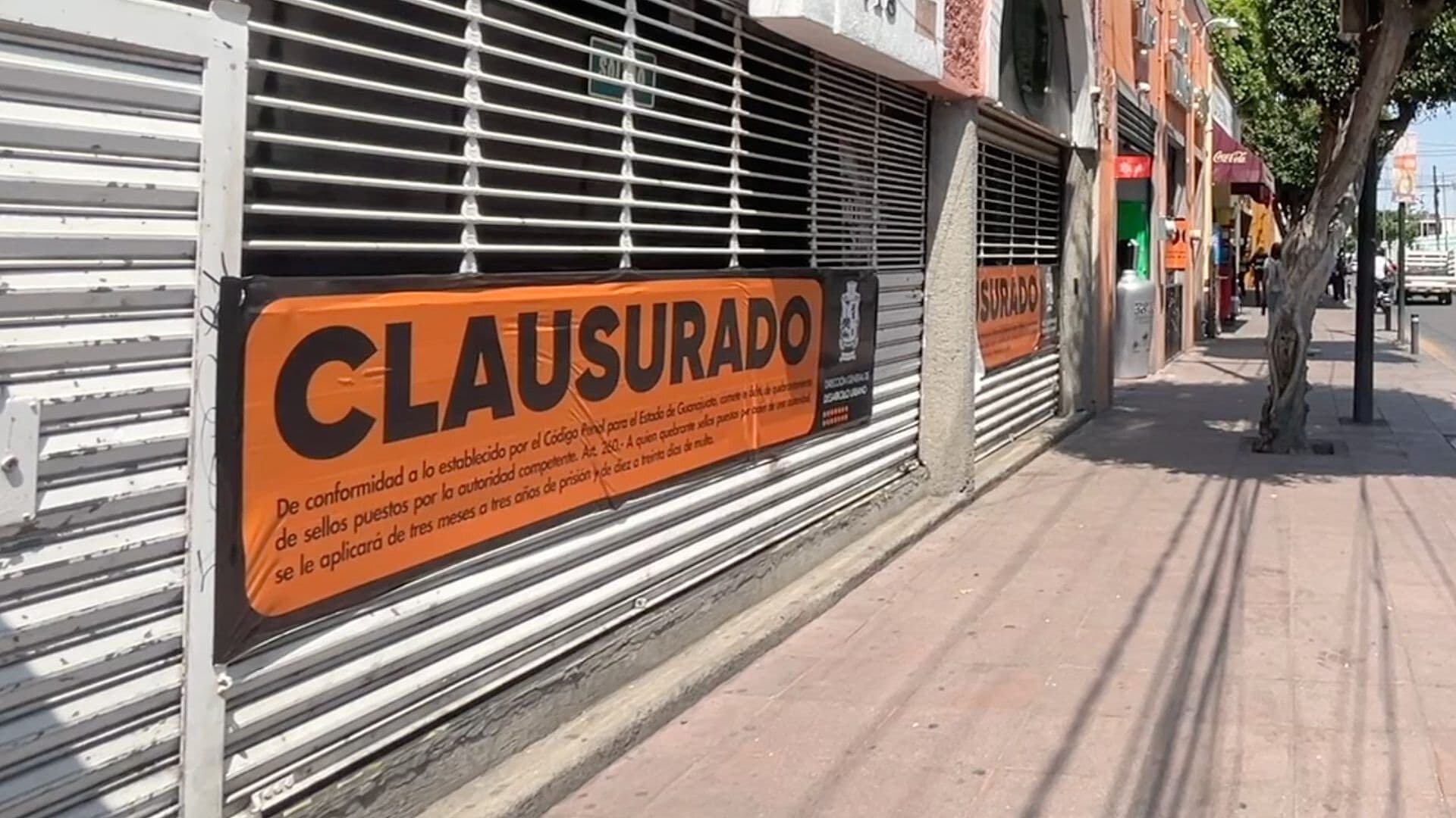 Once Negocios han Sido Clausurados por Distintas Faltas en la Calle Madero de León, Guanajuato