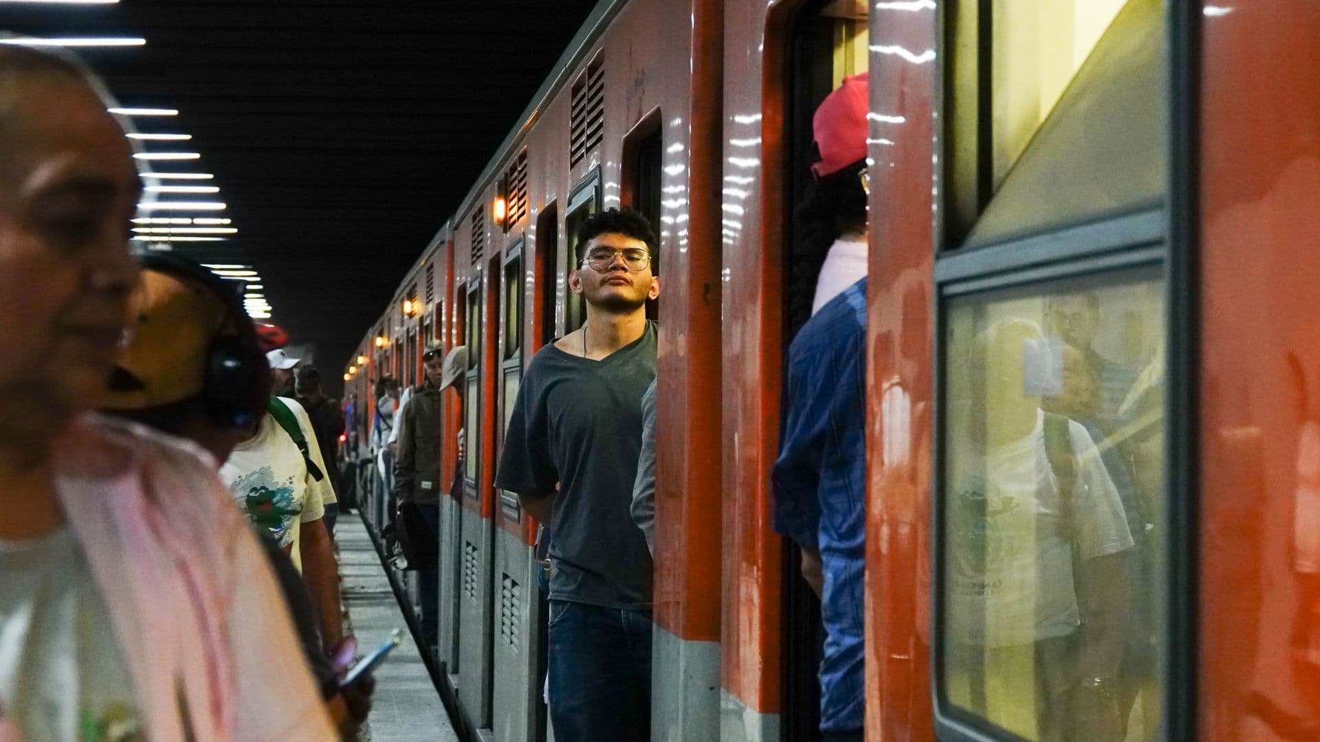 Cómo Va el Metro CDMX Hoy 25 de Mayo 2026: Últimas Noticias de Líneas y Estaciones tras Lluvia